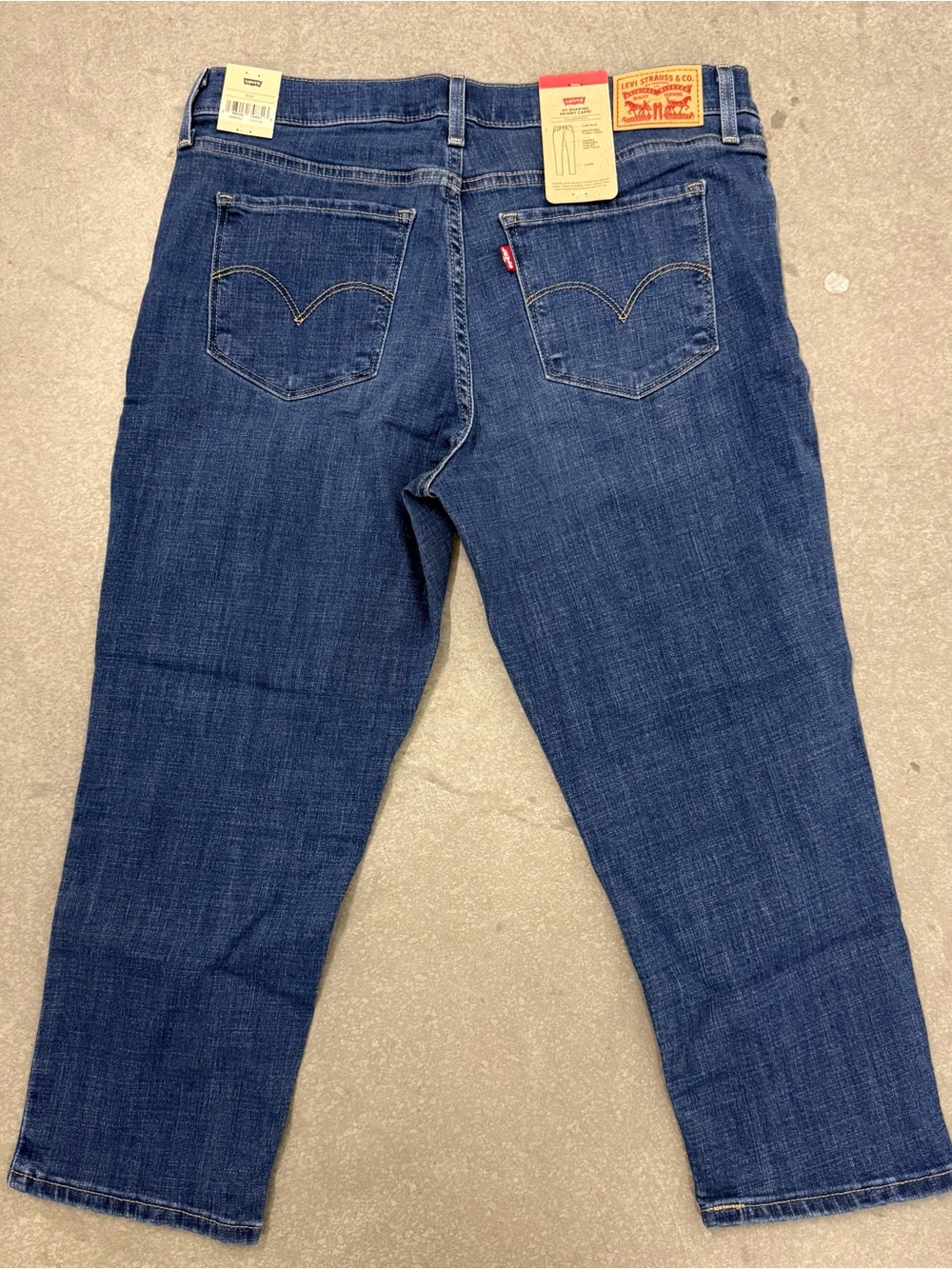 Levi's Women's 311 Shaping Skinny Capri Mid-Rise Jeans, Blue, Size 12/31